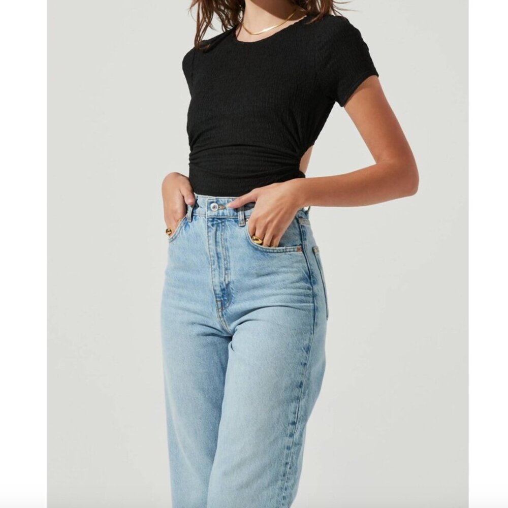 ASTR Charlize Cutout Short Sleeve Crinkle Bodysuit In Black (XL)